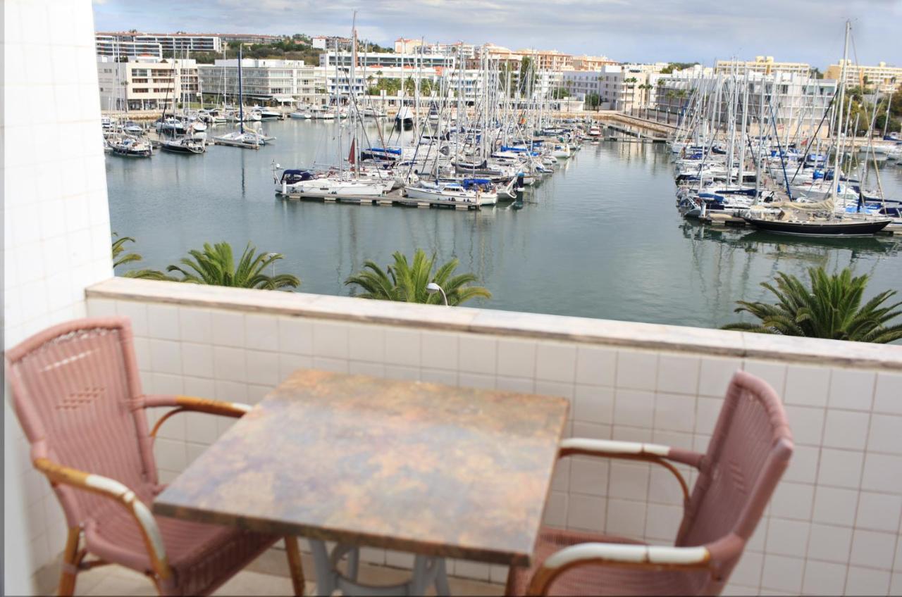 Lagos Main Avenue Studio With Marina View Balcony Exterior foto